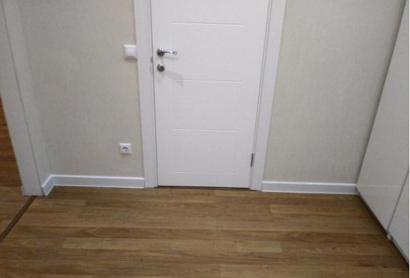 Плинтус ПВХ Salag Lima 72мм 2,5м. Белый