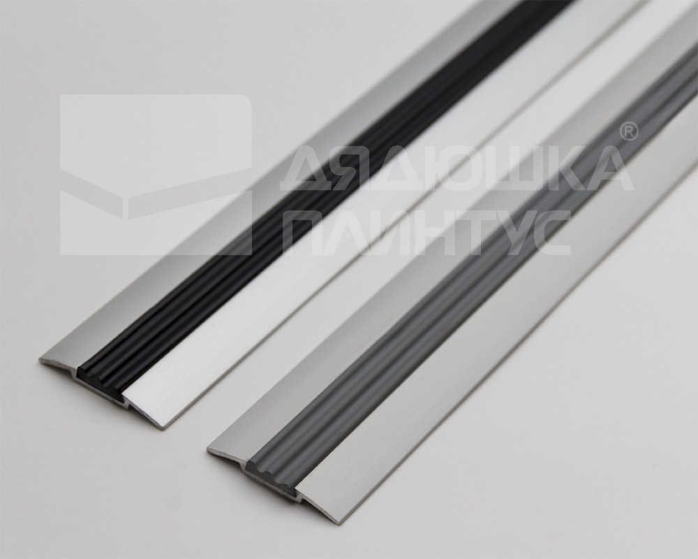 Порог одноуровневый ПС 08.900.15 Черный